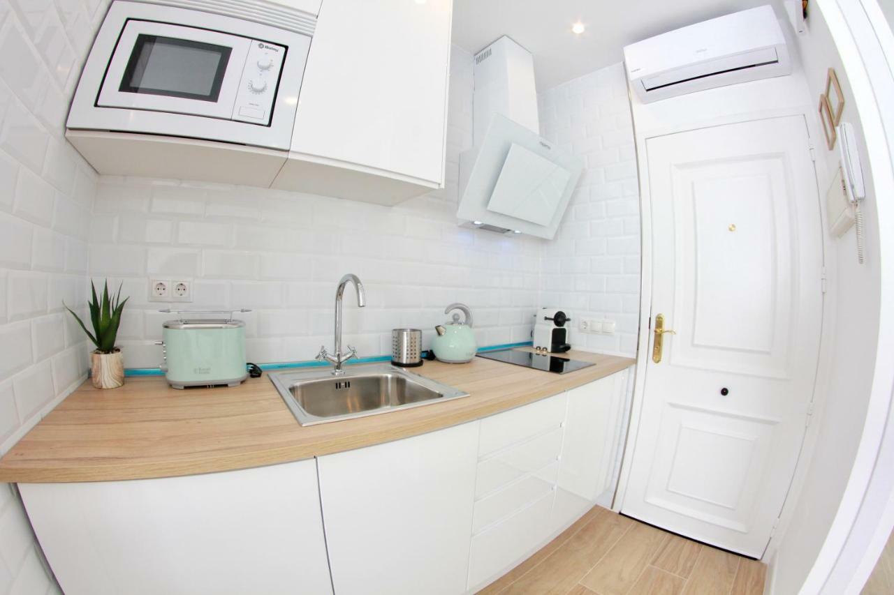 25 négyzetméteres stúdió Apartman 1 fürdőszobával Torremolinos Városközpont területén Kültér fotó