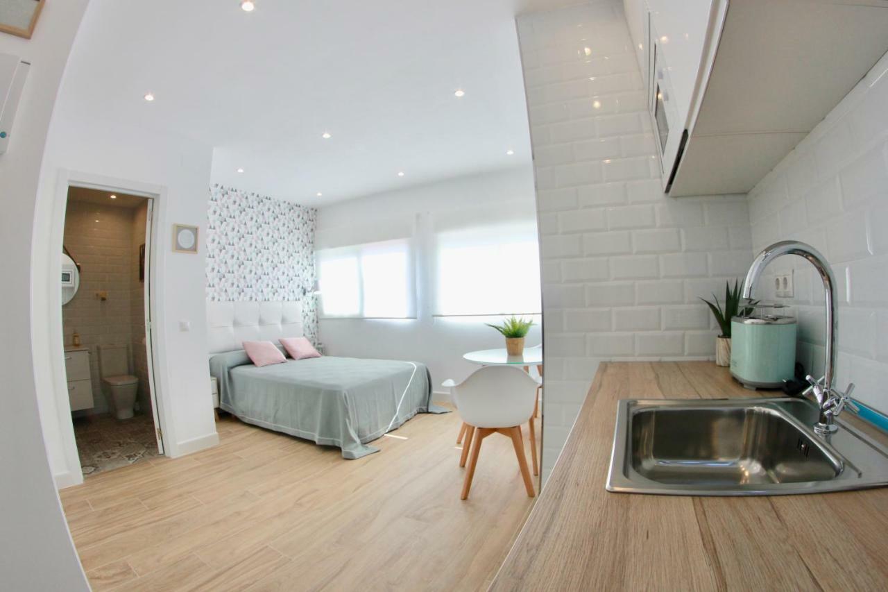 25 négyzetméteres stúdió Apartman 1 fürdőszobával Torremolinos Városközpont területén Kültér fotó