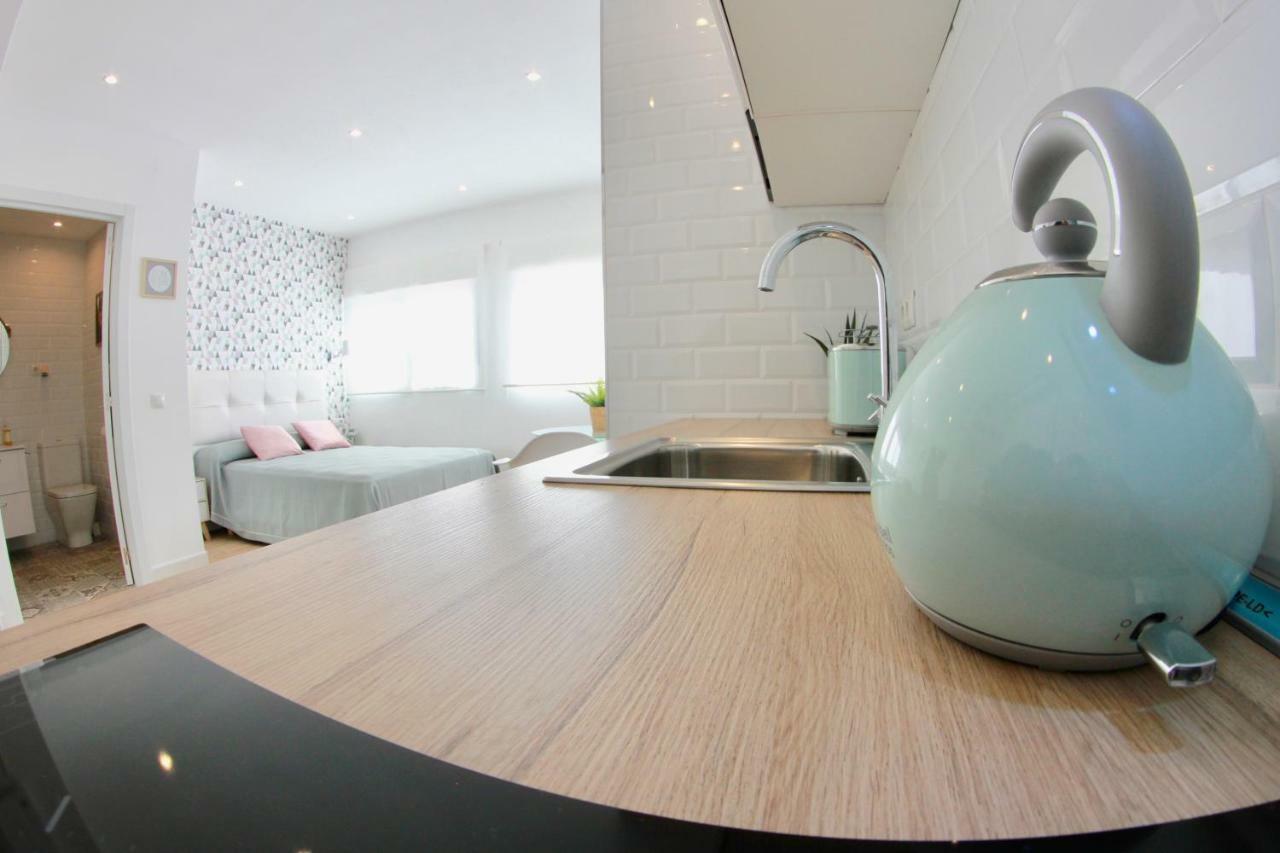 25 négyzetméteres stúdió Apartman 1 fürdőszobával Torremolinos Városközpont területén Kültér fotó