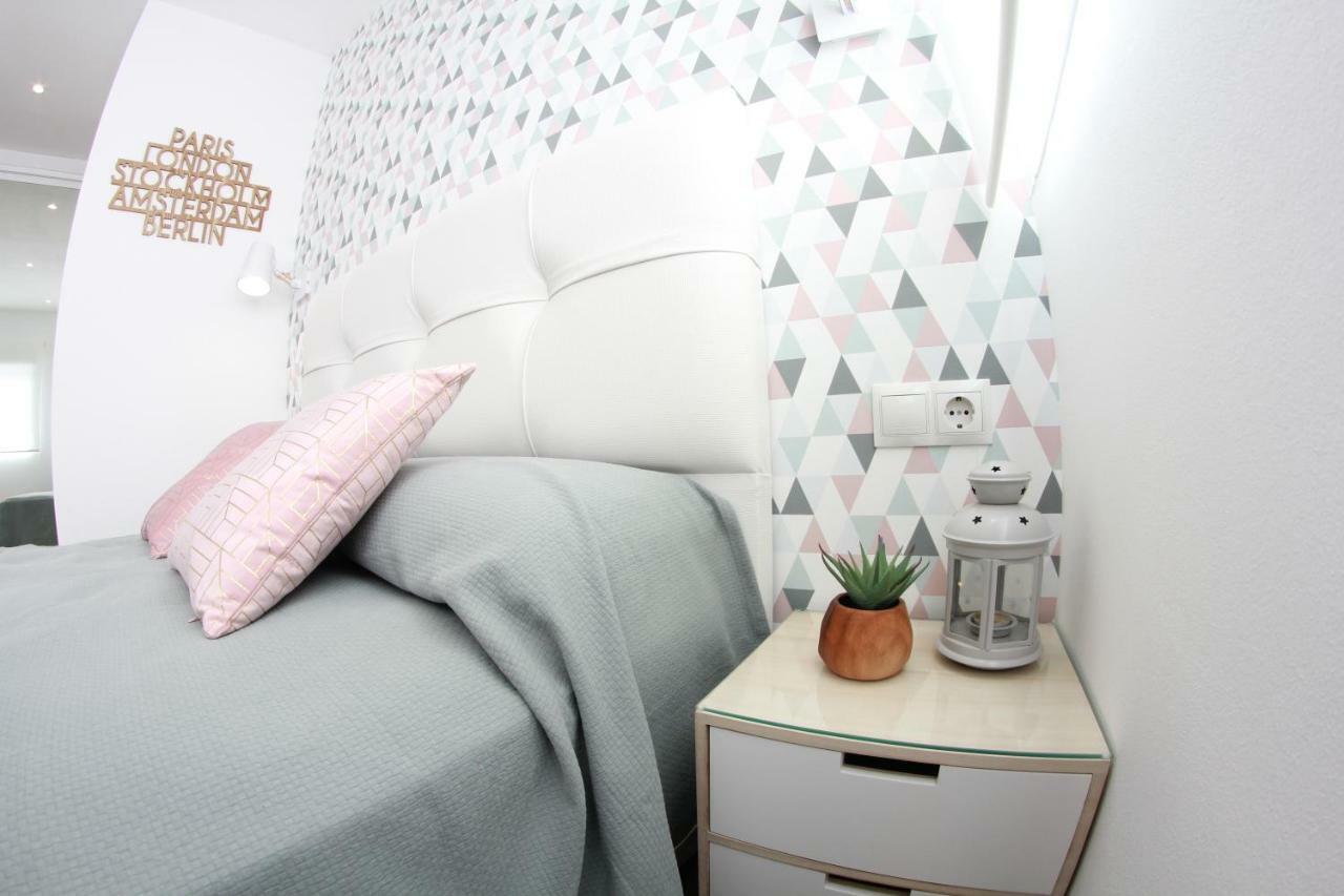 25 négyzetméteres stúdió Apartman 1 fürdőszobával Torremolinos Városközpont területén Kültér fotó