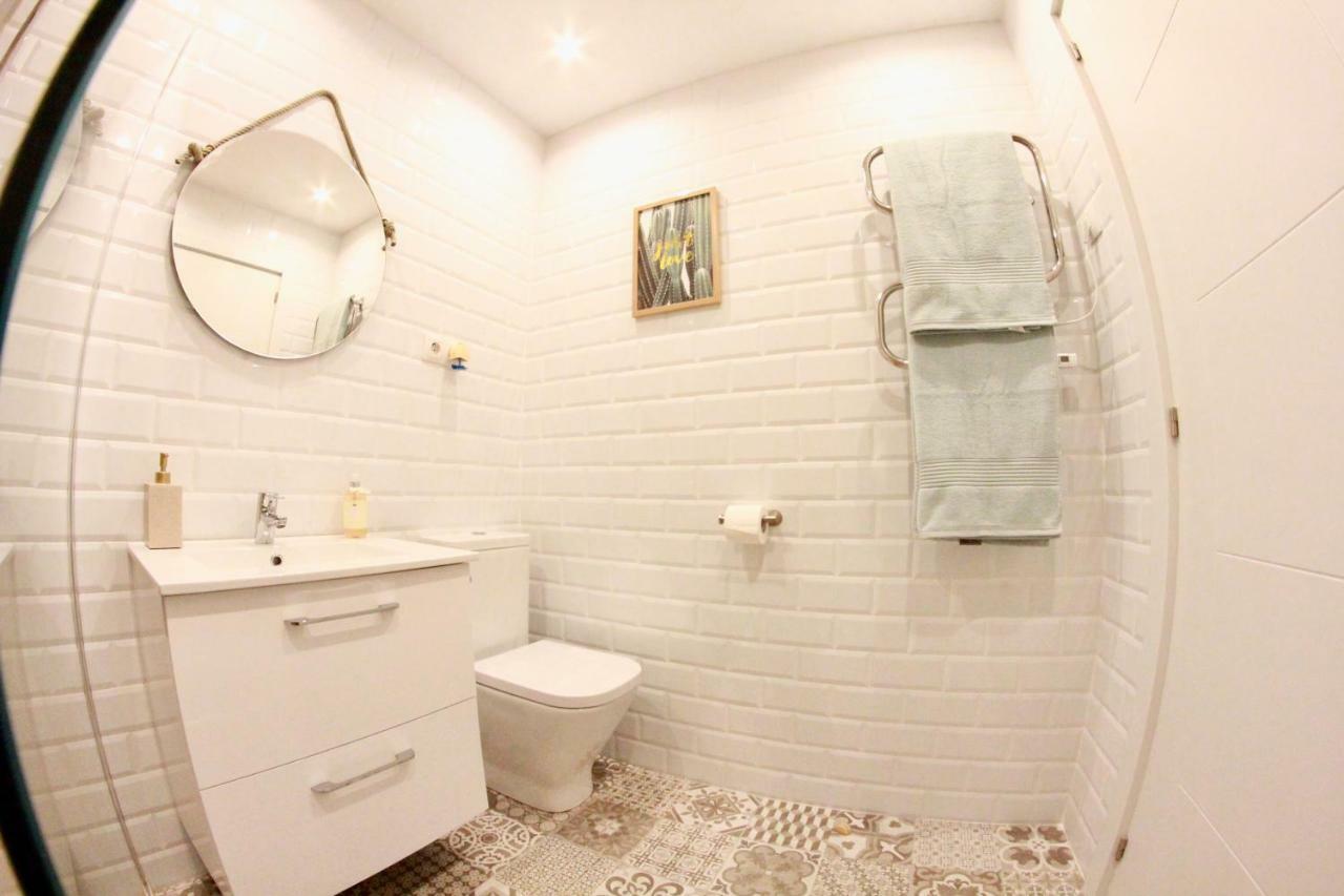 25 négyzetméteres stúdió Apartman 1 fürdőszobával Torremolinos Városközpont területén Kültér fotó